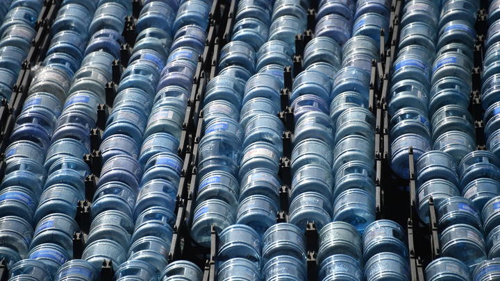 В Казахстане могут запретить вывоз за рубеж бывших в употреблении пластиковых бутылок