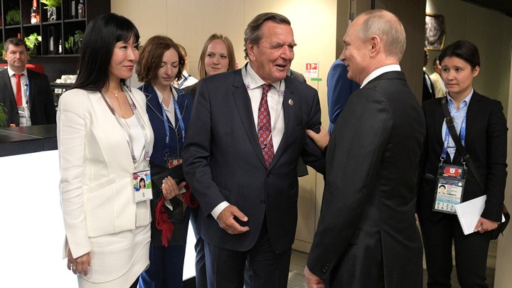 Путин и Шрёдер обсудили возможность запуска Северного потока — 2