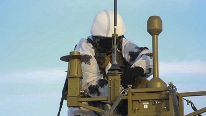 Бойцам ВС России, находившимся в машине с Волнорезом, удалось укрыться от FPV-дронов