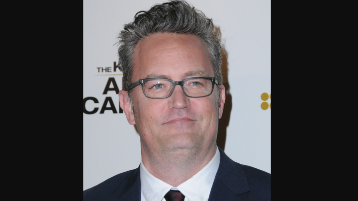 Звезда сериала “Друзья” Мэтью Перри  ушел из жизни на 54-м году