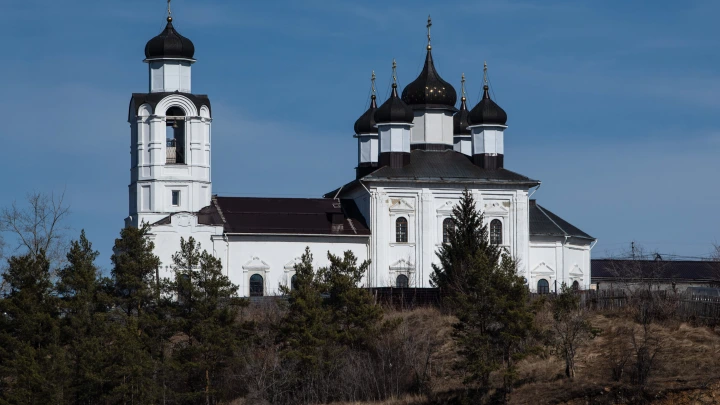 ВСУ превратили горнальский монастырь в укрепрайон: Выжившие рассказали, как монахи проводили службу под обстрелом врага