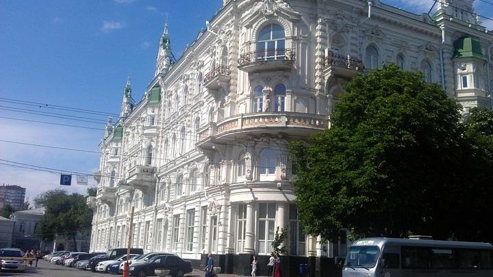 Выделенную полосу для автобусов на проспекте 40-летия Победы в Ростове планируют сделать в 2023 году