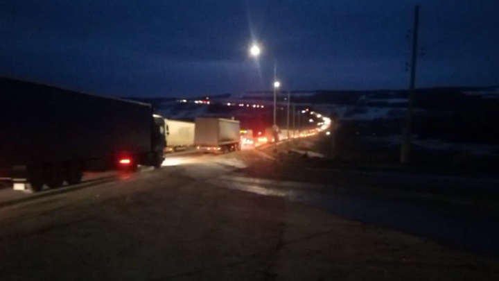 Челябинских водителей предупредили о затруднениях в движении на трассе М-5 Урал
