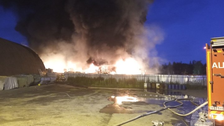 Крупный пожар в Нижнем Новгороде мог случиться из-за самовозгорания химикатов