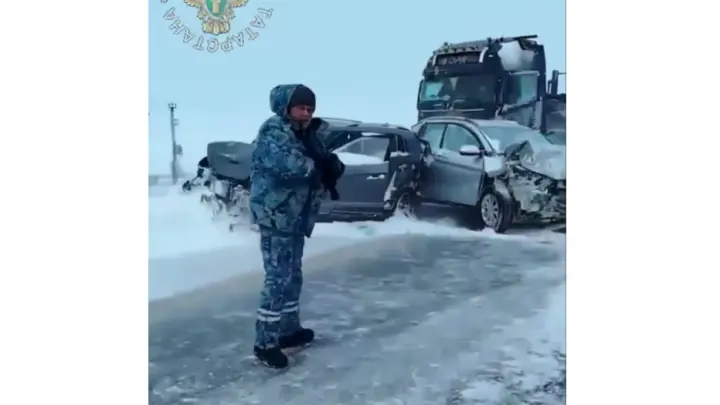 В массовом ДТП в Татарстане погибли 4 человека: видео с места аварии