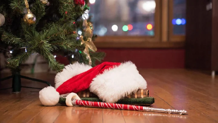 Дед Мороз тает: в Москве аниматор перенес инсульт во время детского утренника