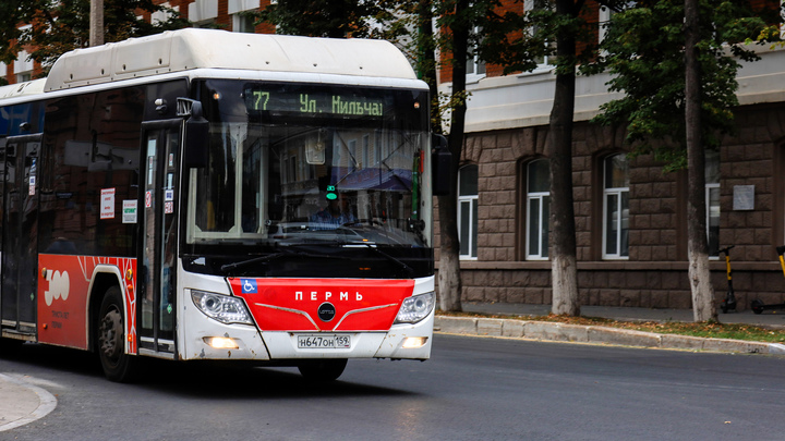 В Перми задымился автобус с пассажирами