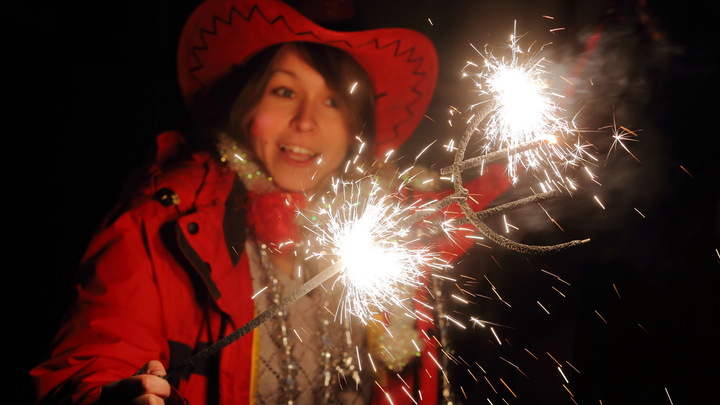 Мэрия Краснодара просит сообщать, где торгуют пиратской пиротехникой