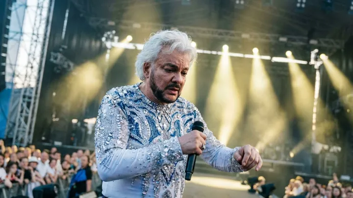 Киркоров показал кулич за 100 тыс с хрусталем и золотыми яйцами