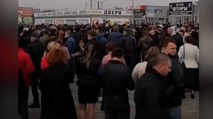 Торговцы отреагировали на уход военной полиции с территории асксайских рынков: А что дальше?