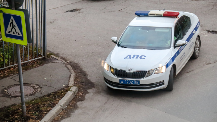 В ДТП на трассе в Прикамье пострадали три человека