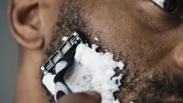 Угроза нависла над американскими мужчинами: За какую процедуру их могут уволить из армии?