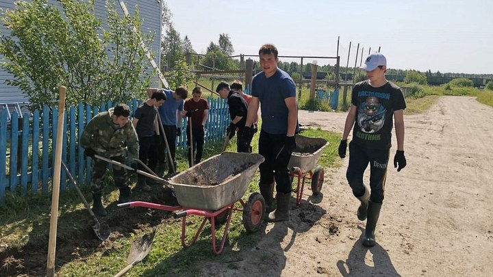 Больше 3600 подростков Поморья получили работу в 2023 году