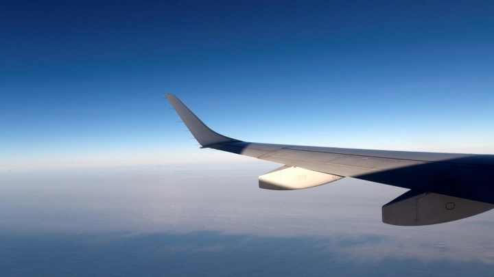 Финт прибалтов с закрытым небом не удался, бразильцы оказались хитрее – и всё ради Дня Победы в Москве