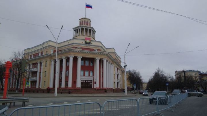 Прокуратура потребовала от мэра Кемерова погасить долги перед озеленителями