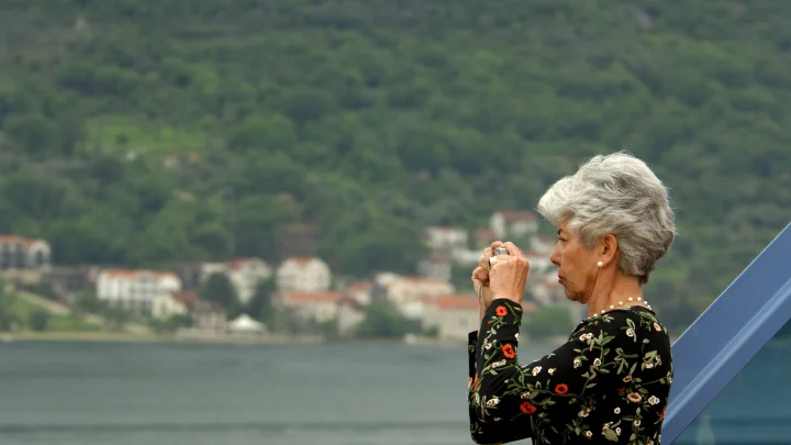 Мечтала о жизни у моря, а оказалась в серой дыре: Тревожная реальность переезда в Черногорию