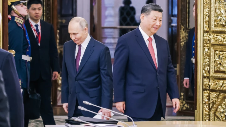 Таинственные знаки на Aurus Путина. Чего Си Цзиньпин пожелал России: Зарубин — о малозаметном ходе Пекина