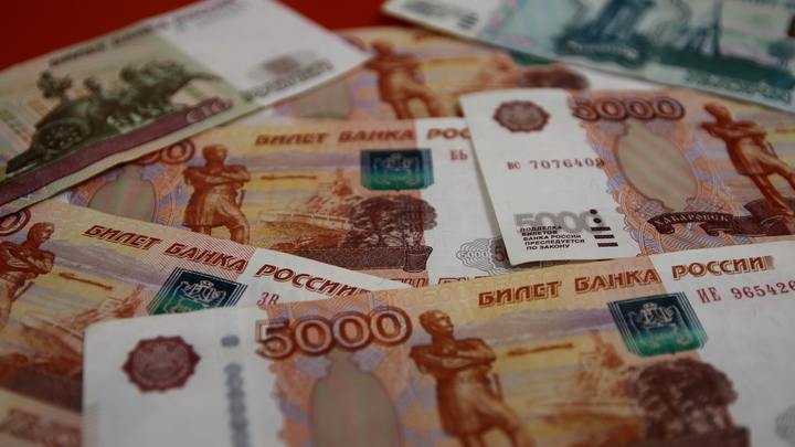 Петербуржцы рассказали об изменении и зарплате. Позитива не видит никто