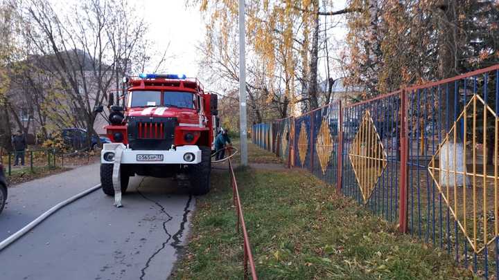Во Владимире спасатели сегодня тушили частный дом