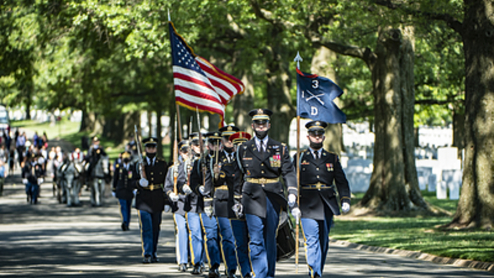 В США беженцы из Афганистана напали на военнослужащую на армейской базе