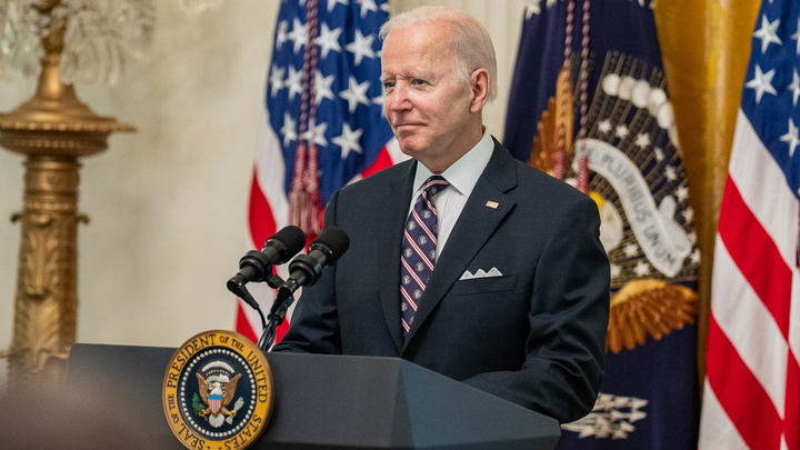 Белый дом исправил ошибку в речи Байдена про рабочих без дипломов - DM