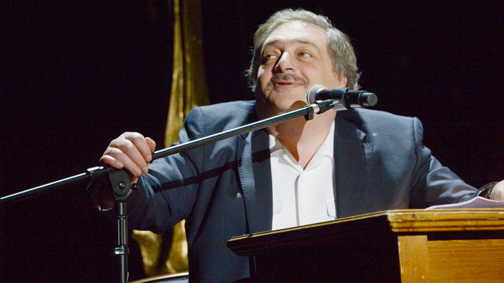 Россия - фашистское государство: Писатель Быков* и актёр Епифанцев читают одни и те же методички