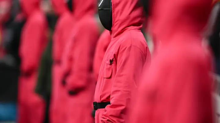 Звезда Игры в кальмара удивил советской классикой. Журавли зазвучали по-другому