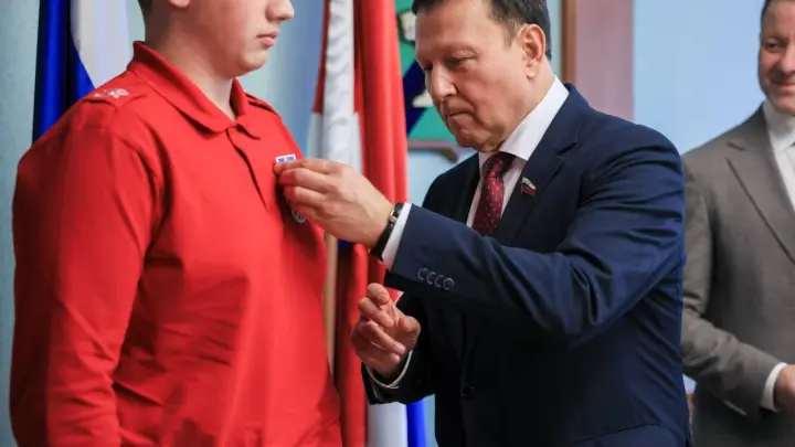 15-летний школьник из Приморья спас пять женщин от медведя