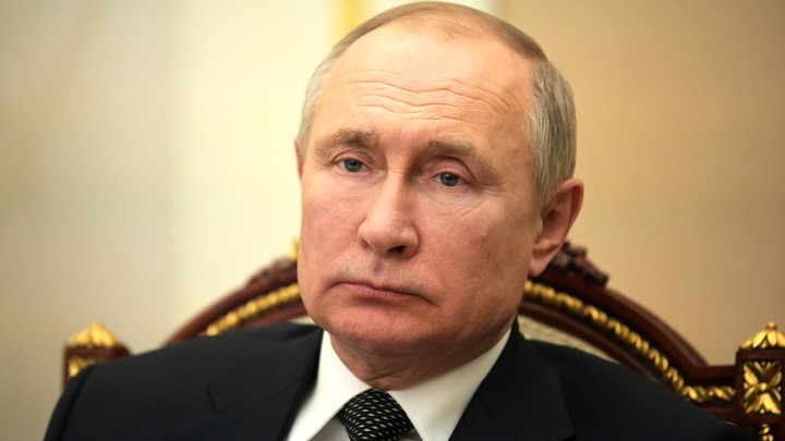 Путин одним жестом показал, как Запад решает проблемы с демократией