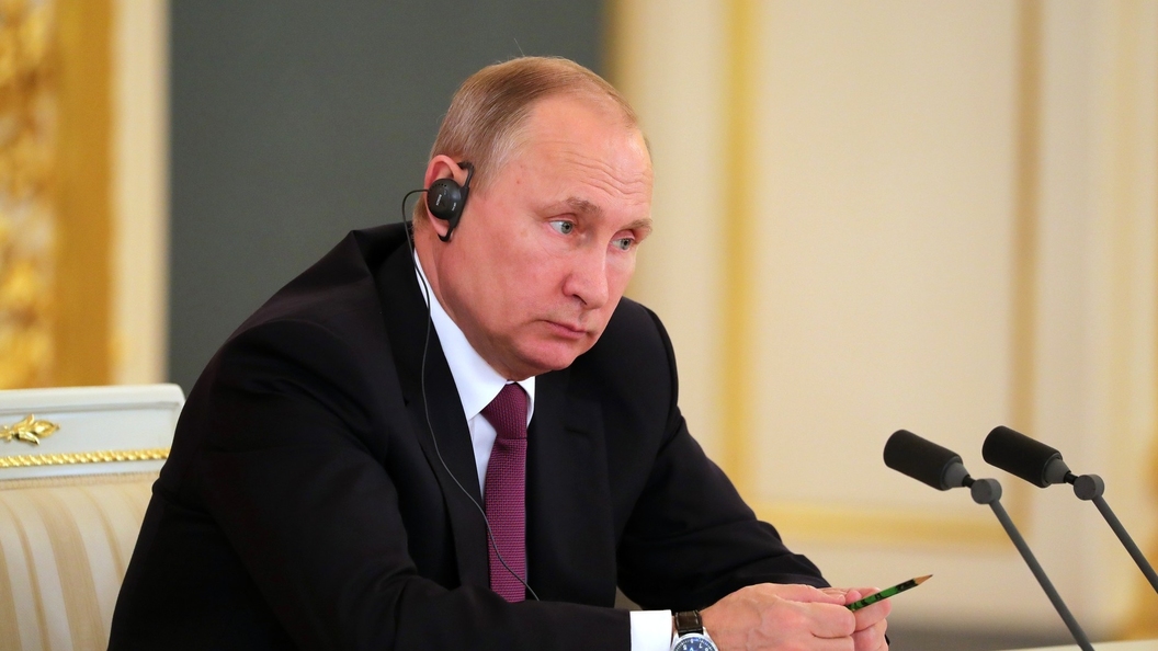 Владимир Путин в ходе телемоста ответит на вопросы школьников России Владимир Путин в ходе телемоста ответит на вопросы школьников России