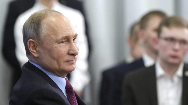 Испугались? Спасибо... Путину пришлось остановить обращение к сотрудникам ФСБ