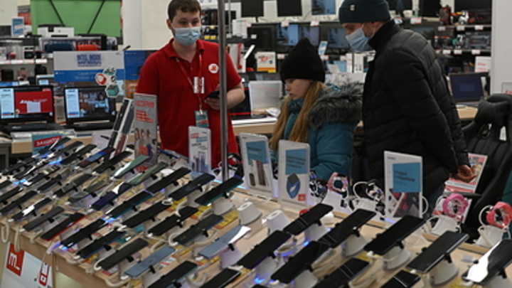 Закрытие магазинов продолжится после Нового года. Владельцы М.Видео и Эльдорадо приняли решение