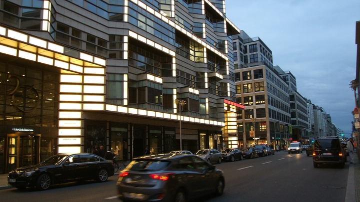 Ты живёшь в раю, идиот: Немцы передали послание самим себе из будущего