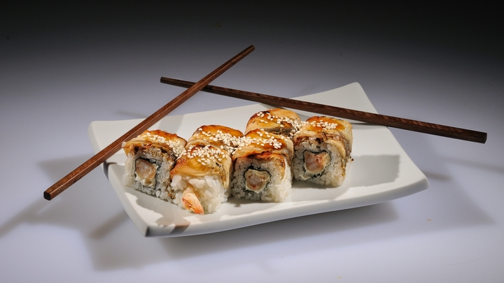 В Екатеринбурге четыре человека заразились сальмонеллезом после того, как поели суши