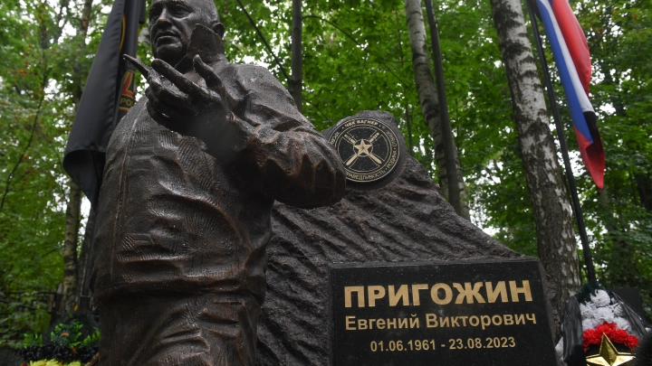 Он не хотел стрелять в парней: мать Пригожина пересказала последний разговор с сыном