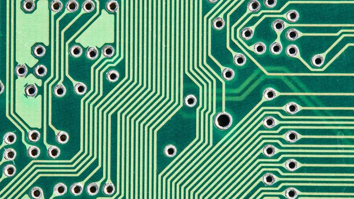 Светлое будущее - за чипированием! Для дивного мира в России создали целый сайт. Это шутка?