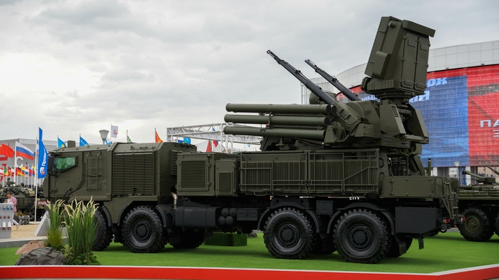 Россия блеснёт Панцирем: NI припугнул американцев новейшим оружием русских