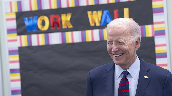 Большое разоблачение Байдена уместилось ровно в две минуты. Дословно