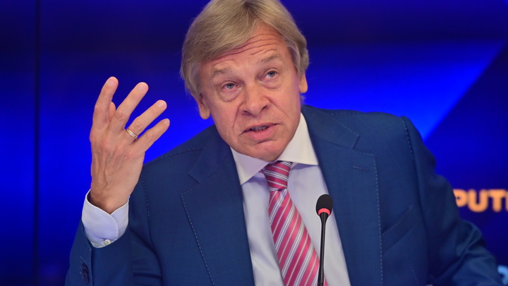 Сенатор Пушков — о выступлении Клинтона: Иногда лучше жевать, чем говорить