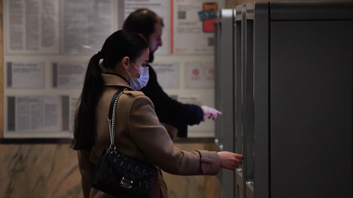Выборы не сыграют за Петербург: стоимость жетона метро вырастет на 3%