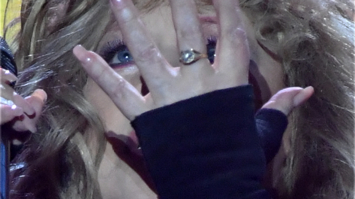 Совсем с ума сошла. Пугачёва снова плюнула в сторону России