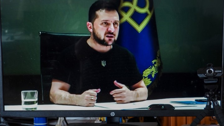 Зеленский признал блэкаут на Украине: Без света пять областей