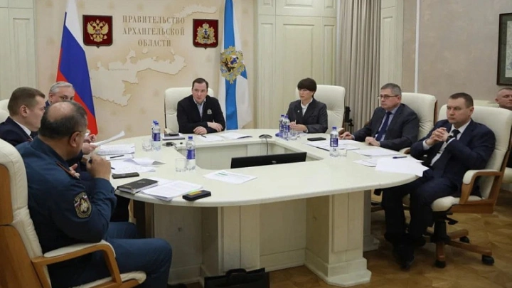 Александр Цыбульский доложил Игорю Рудене о готовности региона к ледоходу и противопожарному сезону