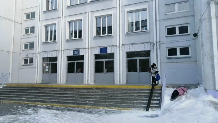 Отмена занятий в школах Челябинска 25 декабря: об этом сообщили в ЕДДС