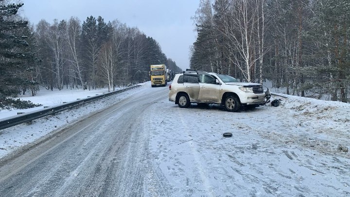 Смертельное ДТП с участием фуры произошло на трассе в сторону Кемерова