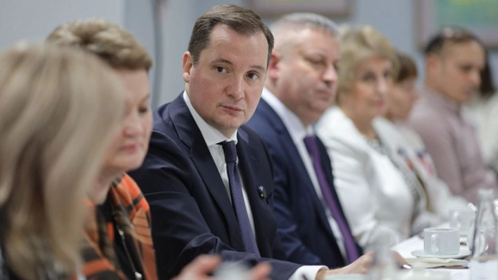 Александр Цыбульский обсудил с женами участников СВО качество предоставляемой помощи