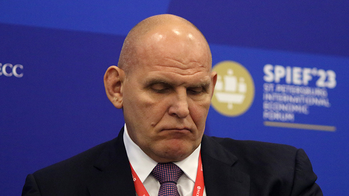 Вас не будут воспринимать: Карелин высказался о смене спортивного гражданства