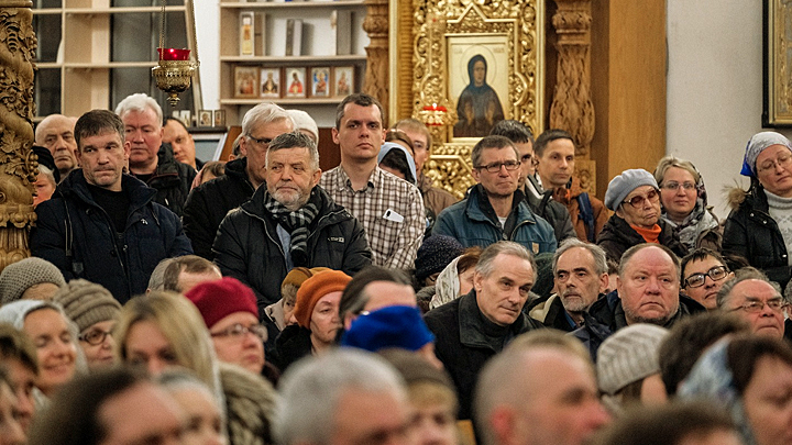 Лишить таинства и разобщить: Что стоит за попытками забыть церковнославянский язык