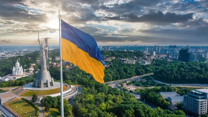 Страна.ua: в магазинах Киевской области опустели полки после удара ВС России