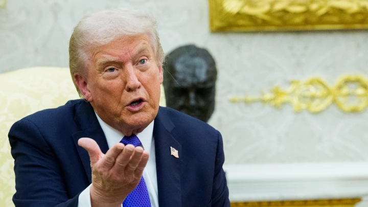 ЕС может надавить на Трампа из-за отмены встречи с Путиным в Венгрии ЕС может надавить на Трампа из-за отмены встречи с Путиным в Венгрии